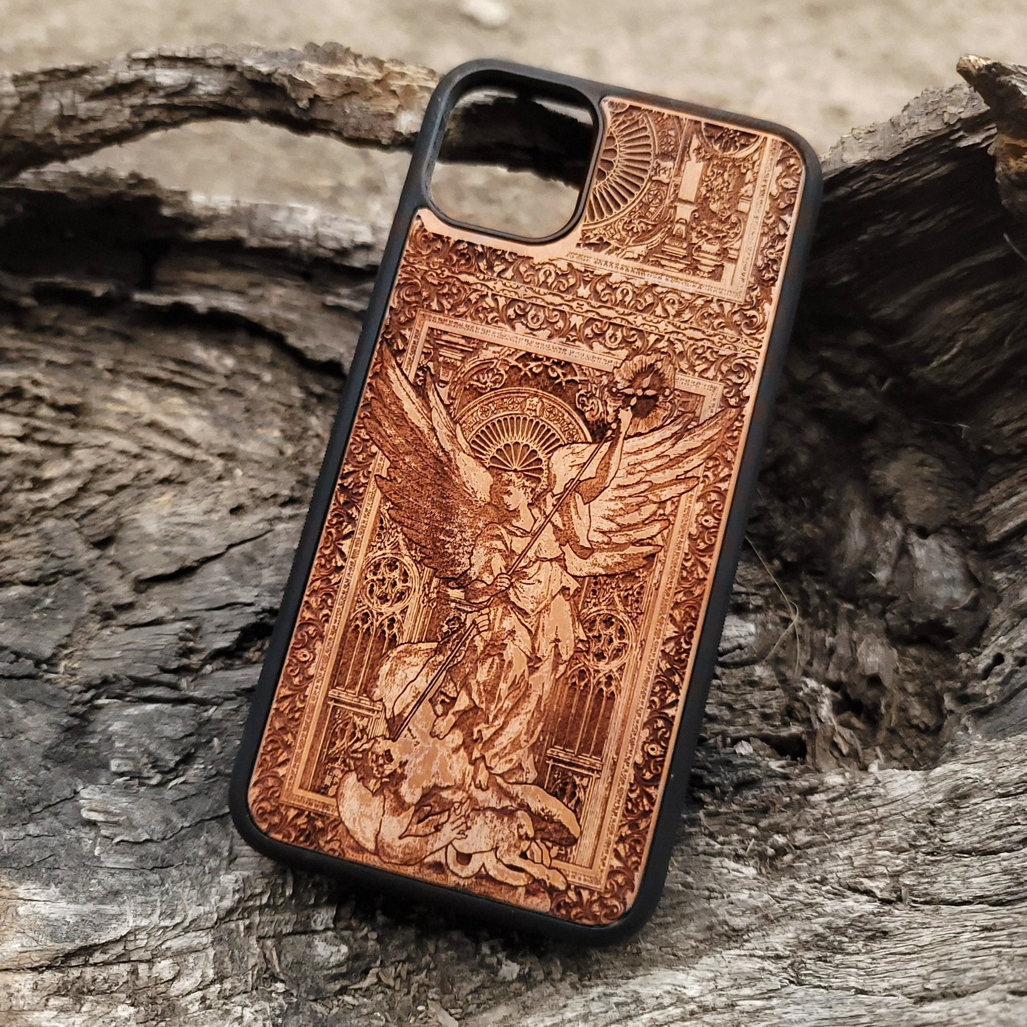 Wooden phone case with gothic Saint Michael protector design, intricately engraved. Compatible with iPhone , iPhone 15, iPhone 14, iPhone 13, Samsung Galaxy S, S24, S23, and more. Ideal for lovers of medieval and gothic art.