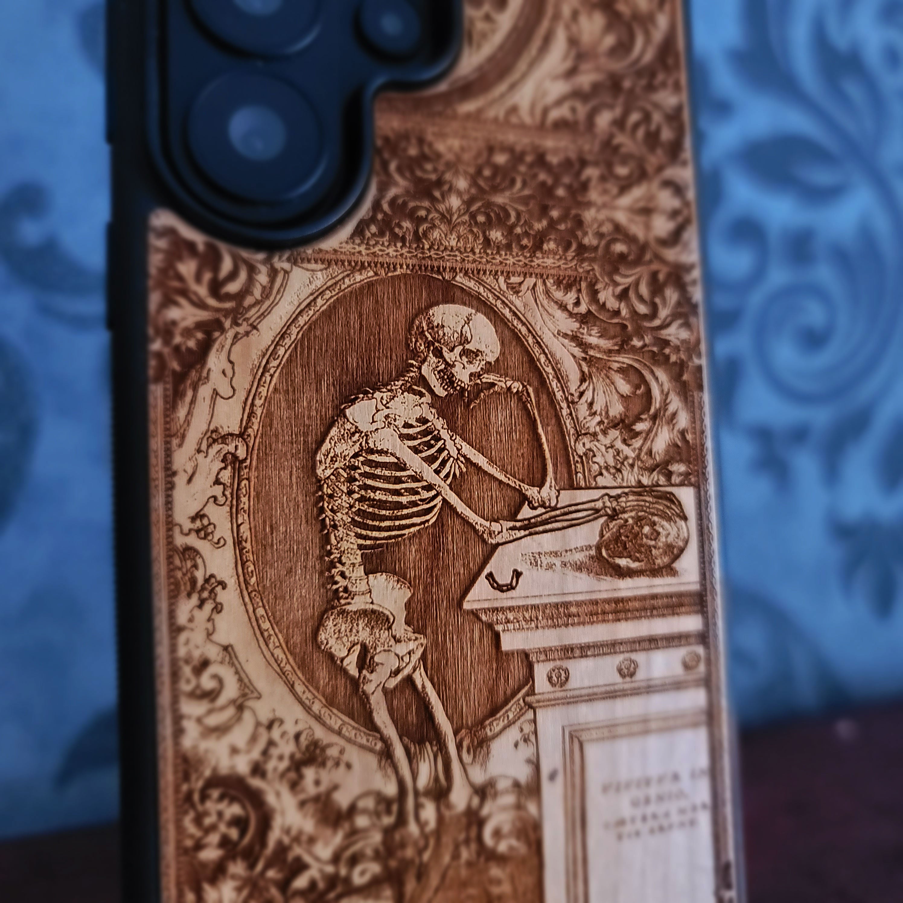 Andreas Vesalius' Skeleton - Wood Phone Case