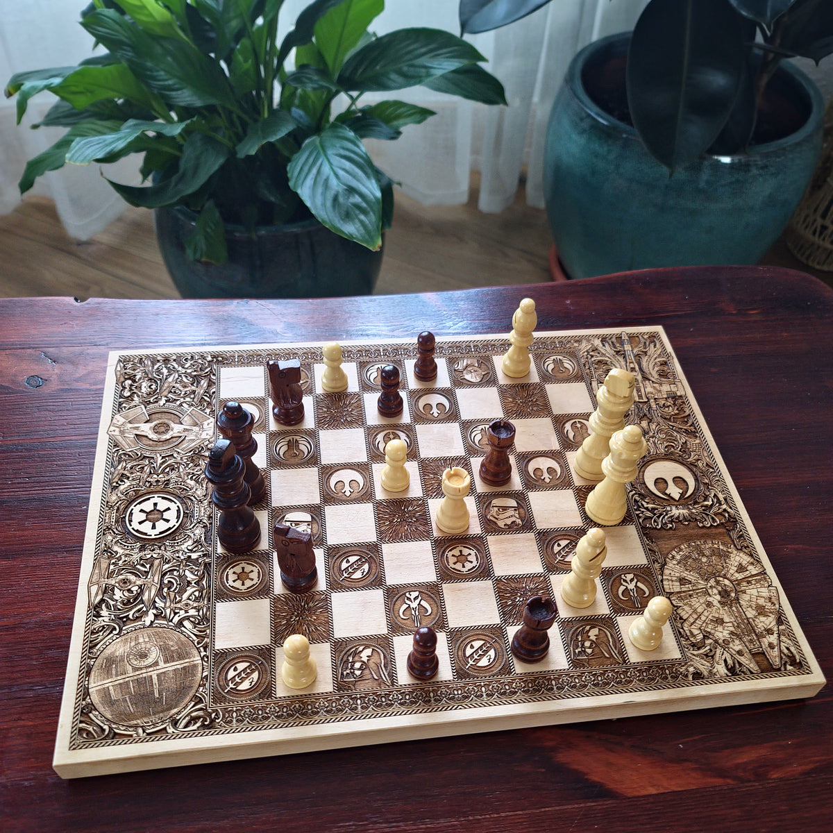 Star Wars Wooden Chess Set