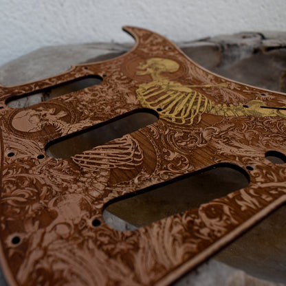 Stratocaster HSS & SSS Wood Pickguard - Stumble Hand Painted Gold