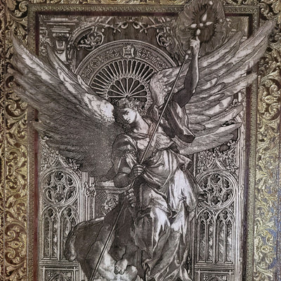 San Miguel Arcángel II - Madera grande teñida en arce