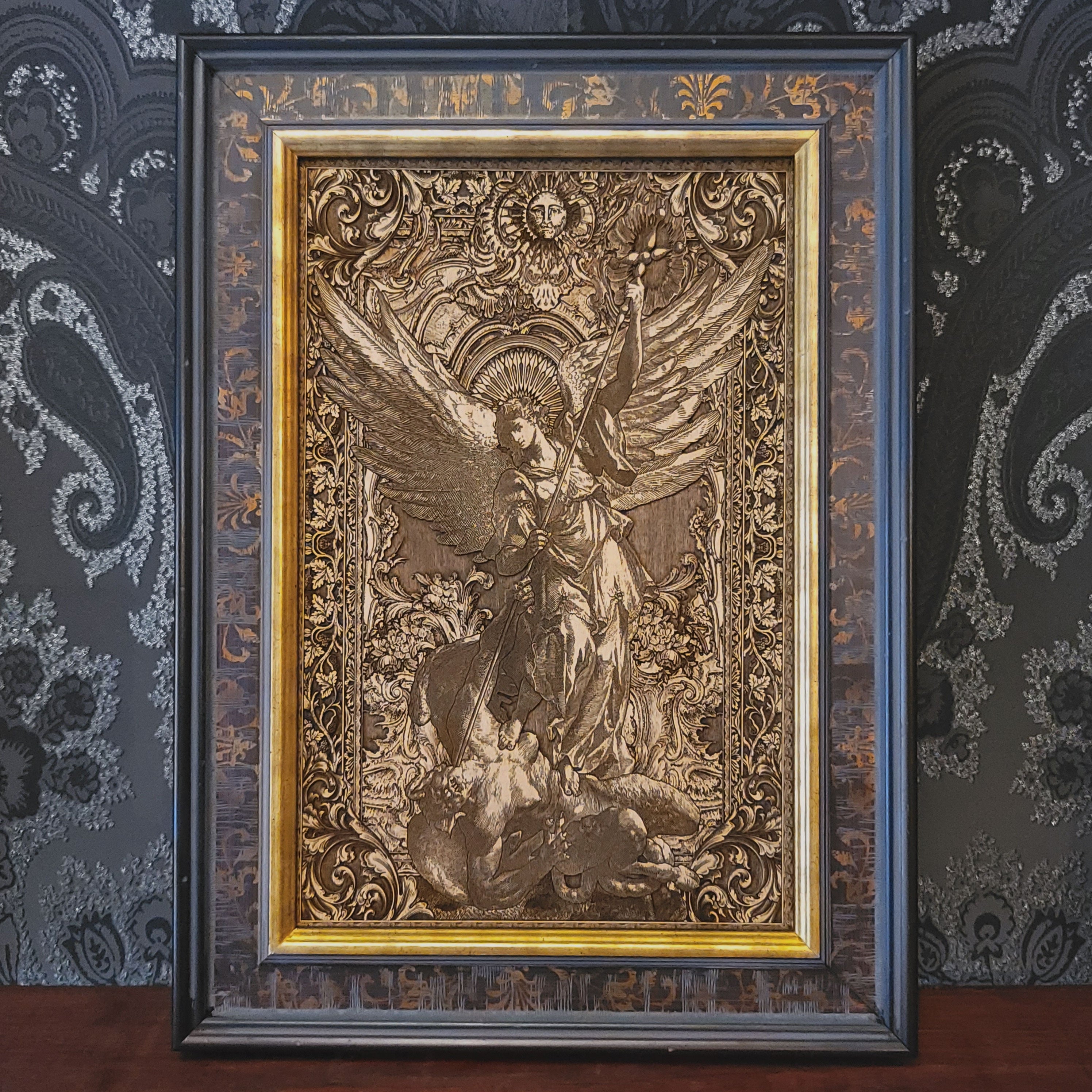 San Miguel Arcángel - Médium