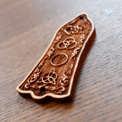 Truss Rod Cover for Gibson Les Paul Led Zeppelin – gothic art, engraved wood, dark fantasy, skeleton design, artisan crafted