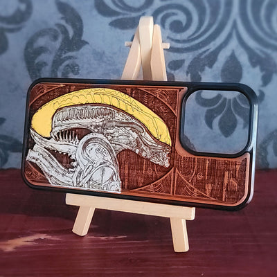 Alien Head - Wood Phone Case - Hand Painted