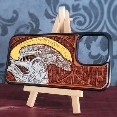 Alien Head - Wood Phone Case - Hand Painted