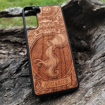 Celestial Aquarius wood case with horoscope artwork
