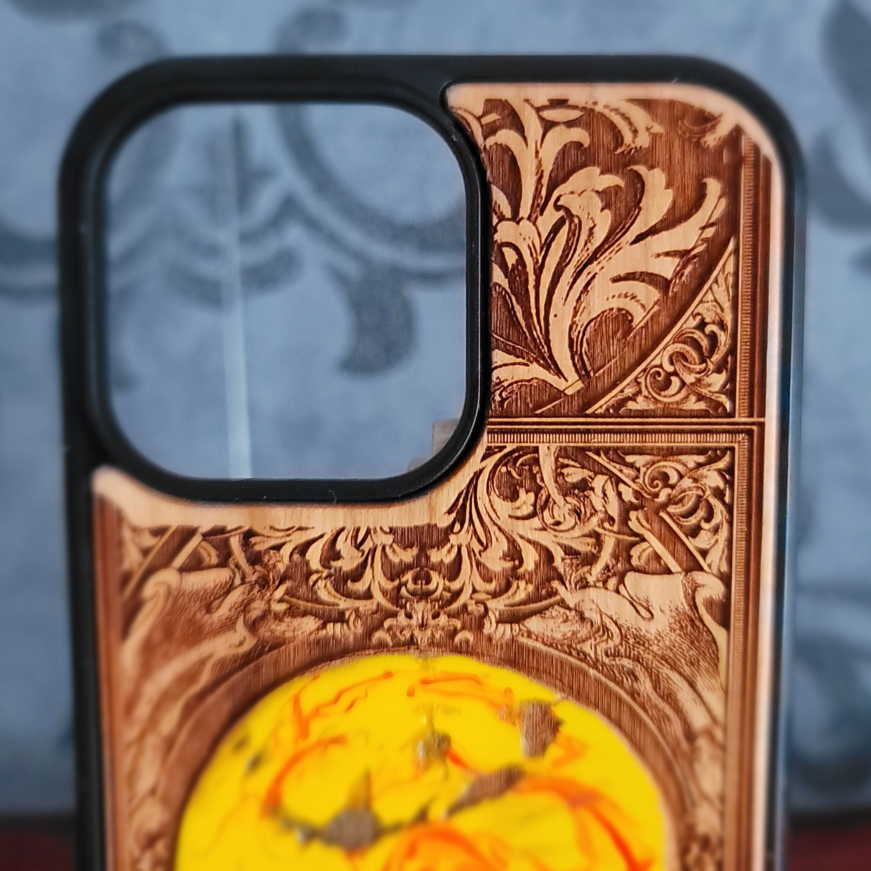 Arrakis Dune - Funda de madera para teléfono - Pintada a mano