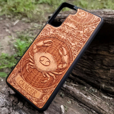 Astrology gift idea – Cancer zodiac wood phone cover