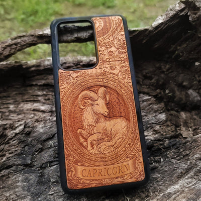 Celestial Capricorn zodiac wood phone case with engraved star sign
