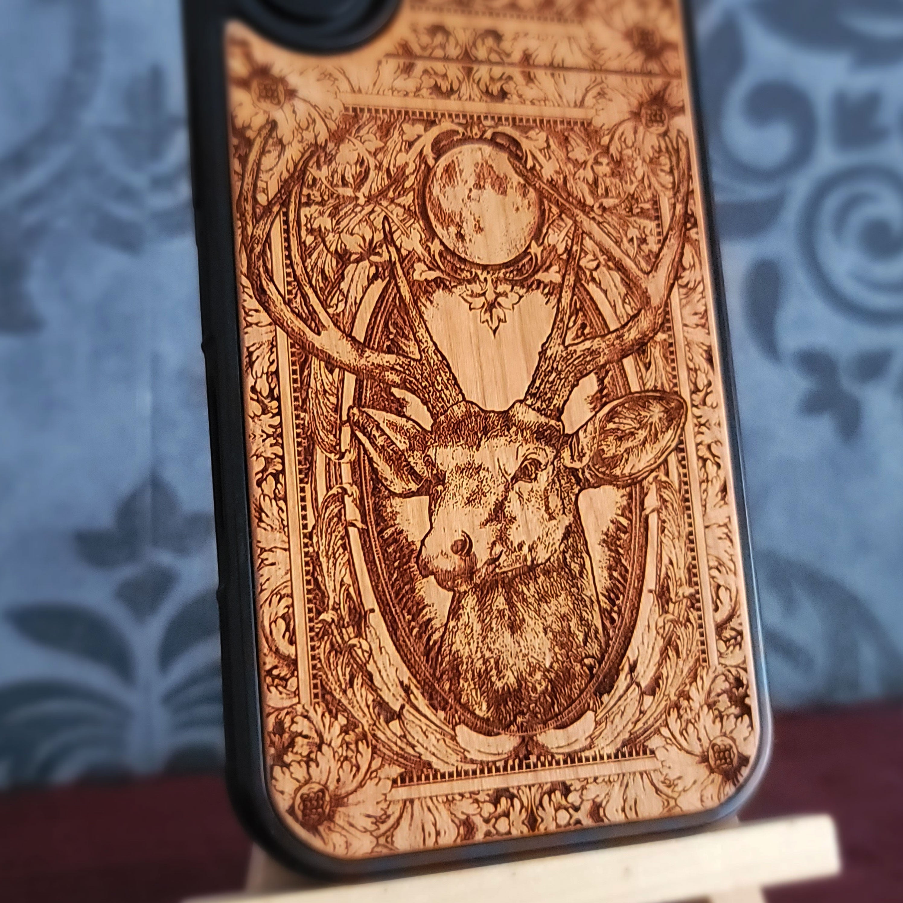 Cazador de ciervos - Funda de madera para teléfono