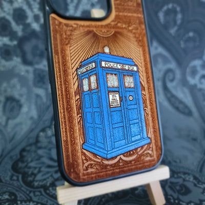 Doctor Who Holz Handyhülle bemalt