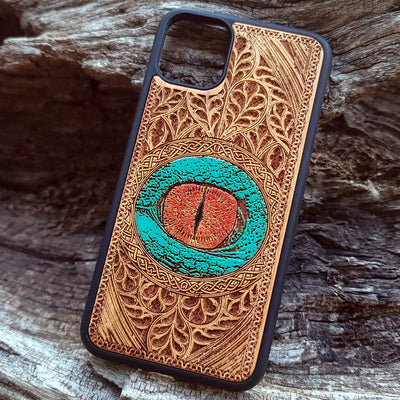 Dragon eye gothic artwork engraved on a wooden phone case, compatible with iPhone  and Samsung Galaxy S.