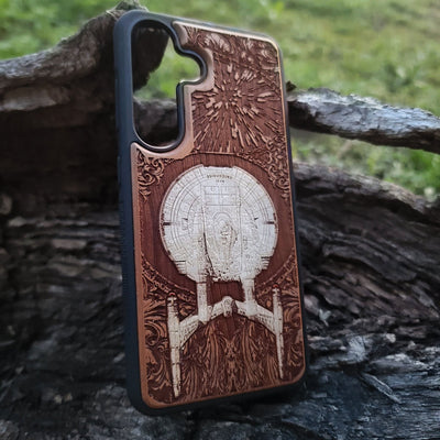 Intergalactic Ship Enterprise NX01 - Wood Phone Case - Hand Painted Alien xenomorph HR Giger biomechanical engraved