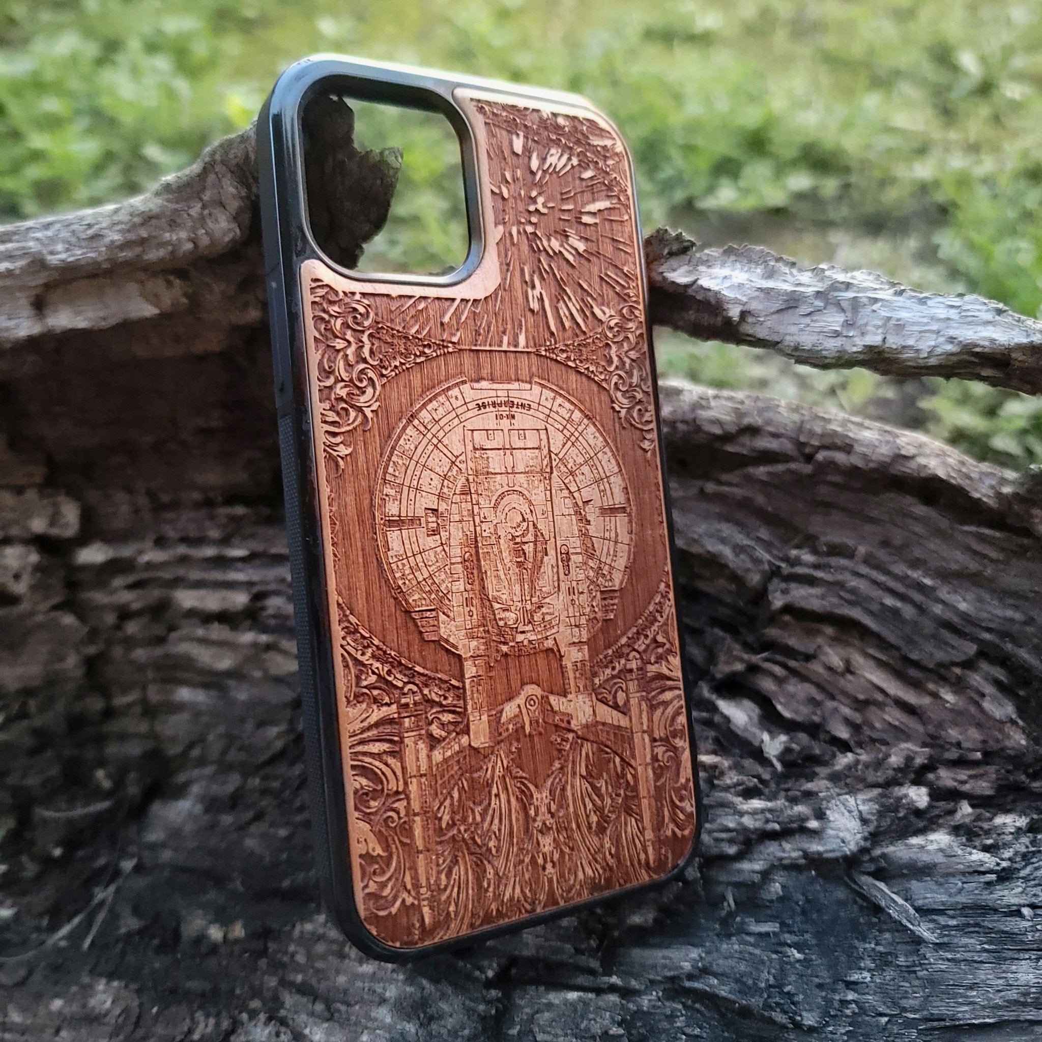 Star Trek Enterprise phone case wood laser engraved Galaxy S24
