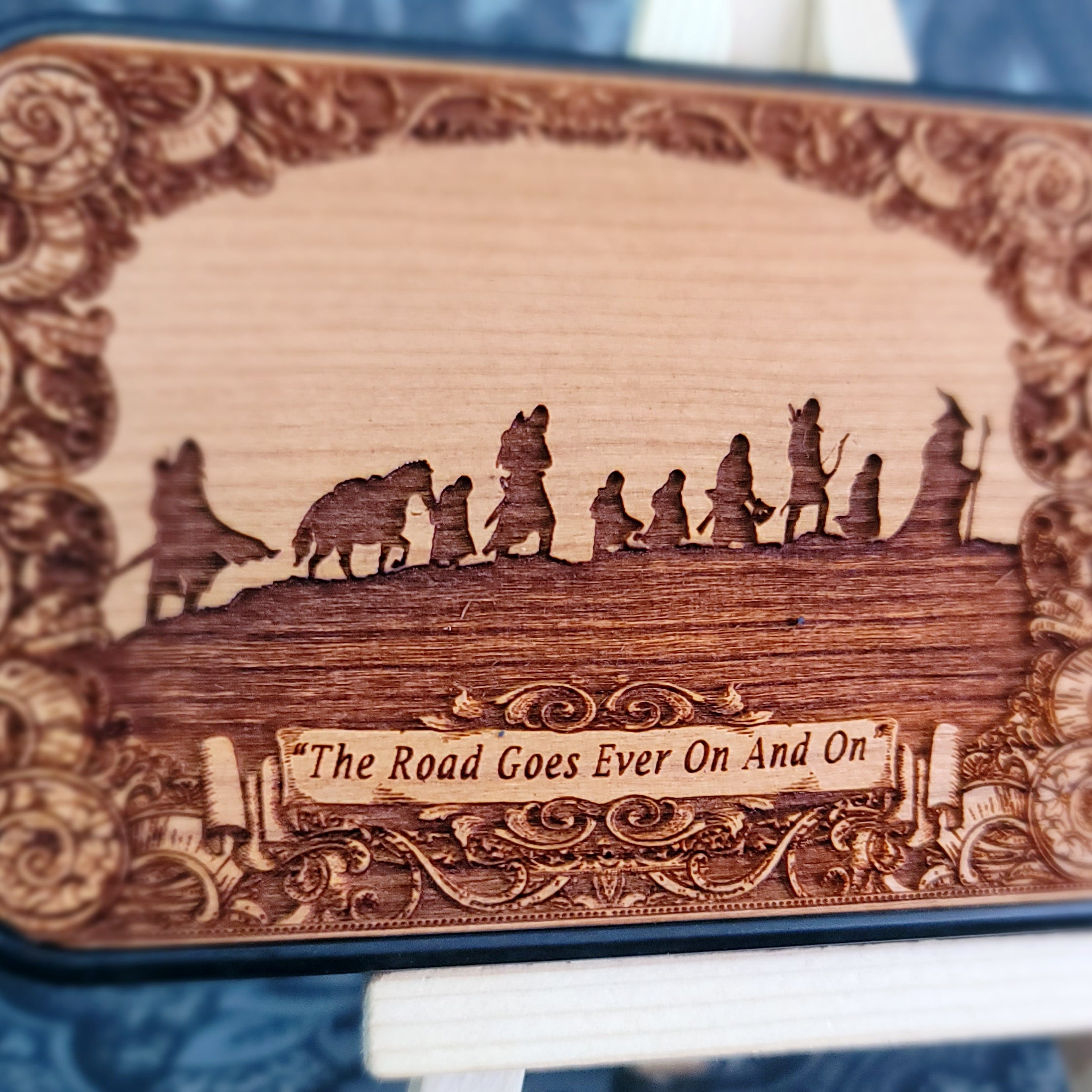 Handyhülle aus Holz – Individuelles Symboldesign X