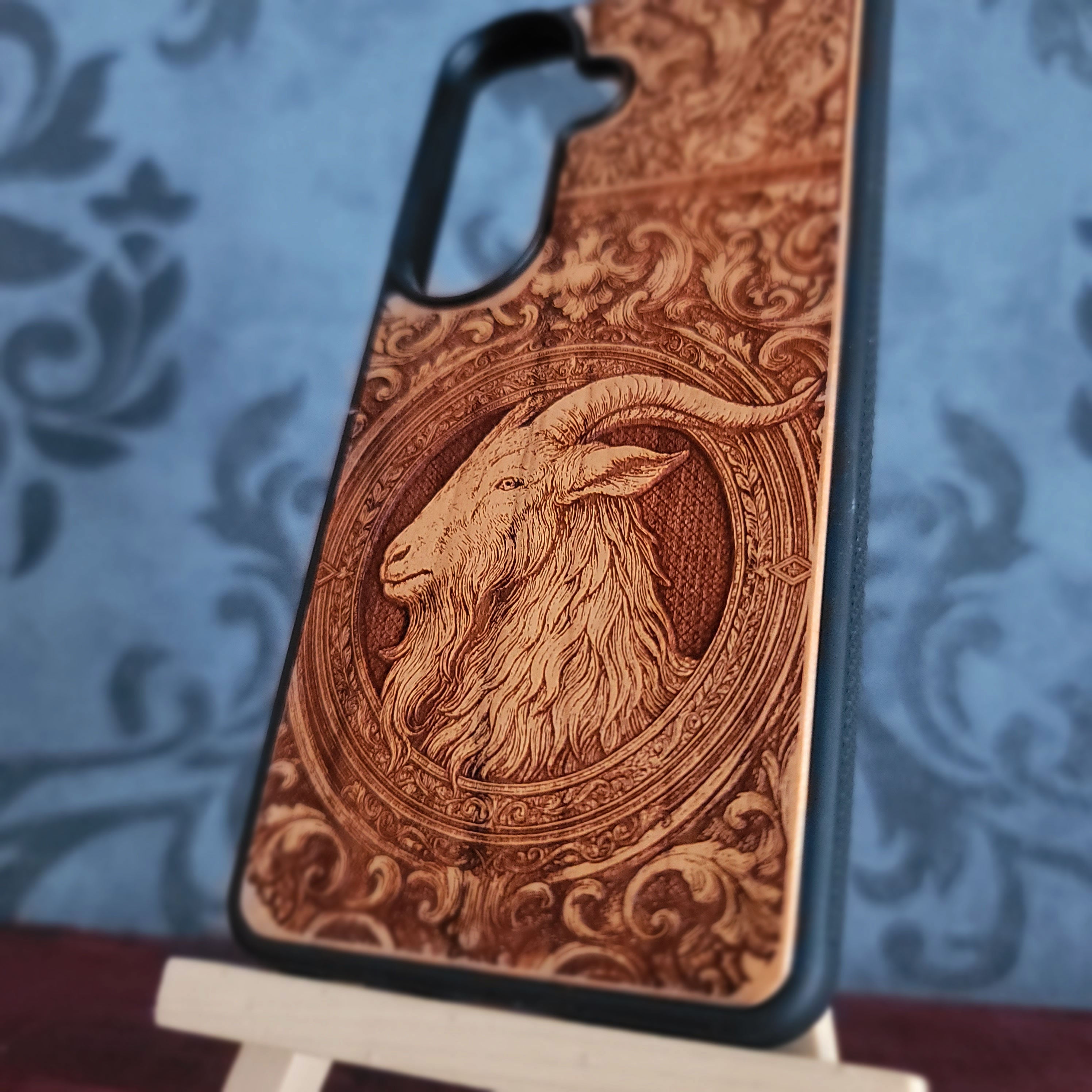 Baphomet Ziegenholz Handytasche 