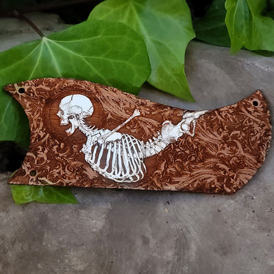 Epiphone SG G-400 Pro Pickguard - Stumble Skeleton Hand Painted – gothic art, engraved wood, dark fantasy, skeleton design, artisan crafted