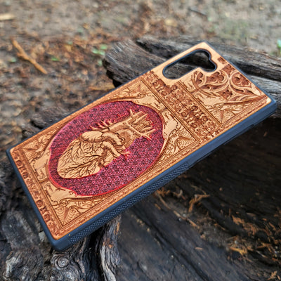 Anatomical heart gothic artwork engraved on a wooden phone case, compatible with iPhone  and Samsung Galaxy 