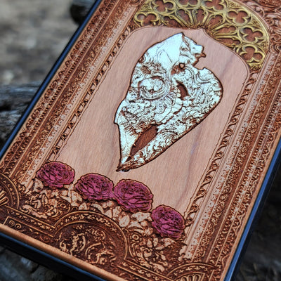 Horse skull gothic artwork engraved on a wooden phone case, compatible with iPhone and Samsung Galaxy