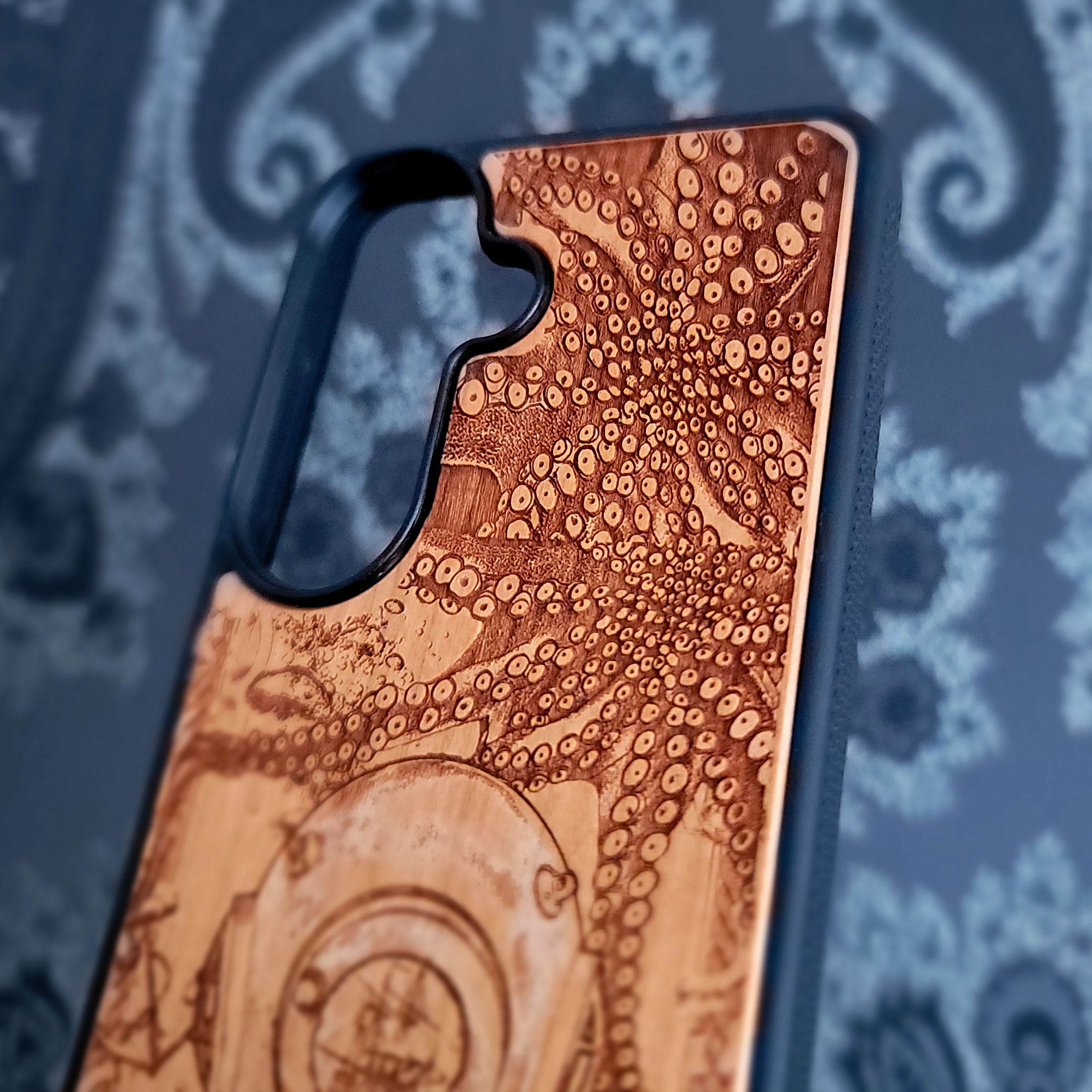 Kraken Deep Sea - Wood Phone Case