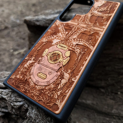 Kraken-inspired gothic artwork engraved on a wooden phone case, compatible with iPhone  and Samsung Galaxy