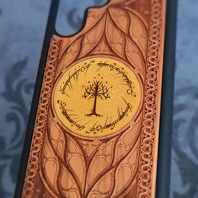 Handyhülle aus Holz - Herr der Ringe handbemalt