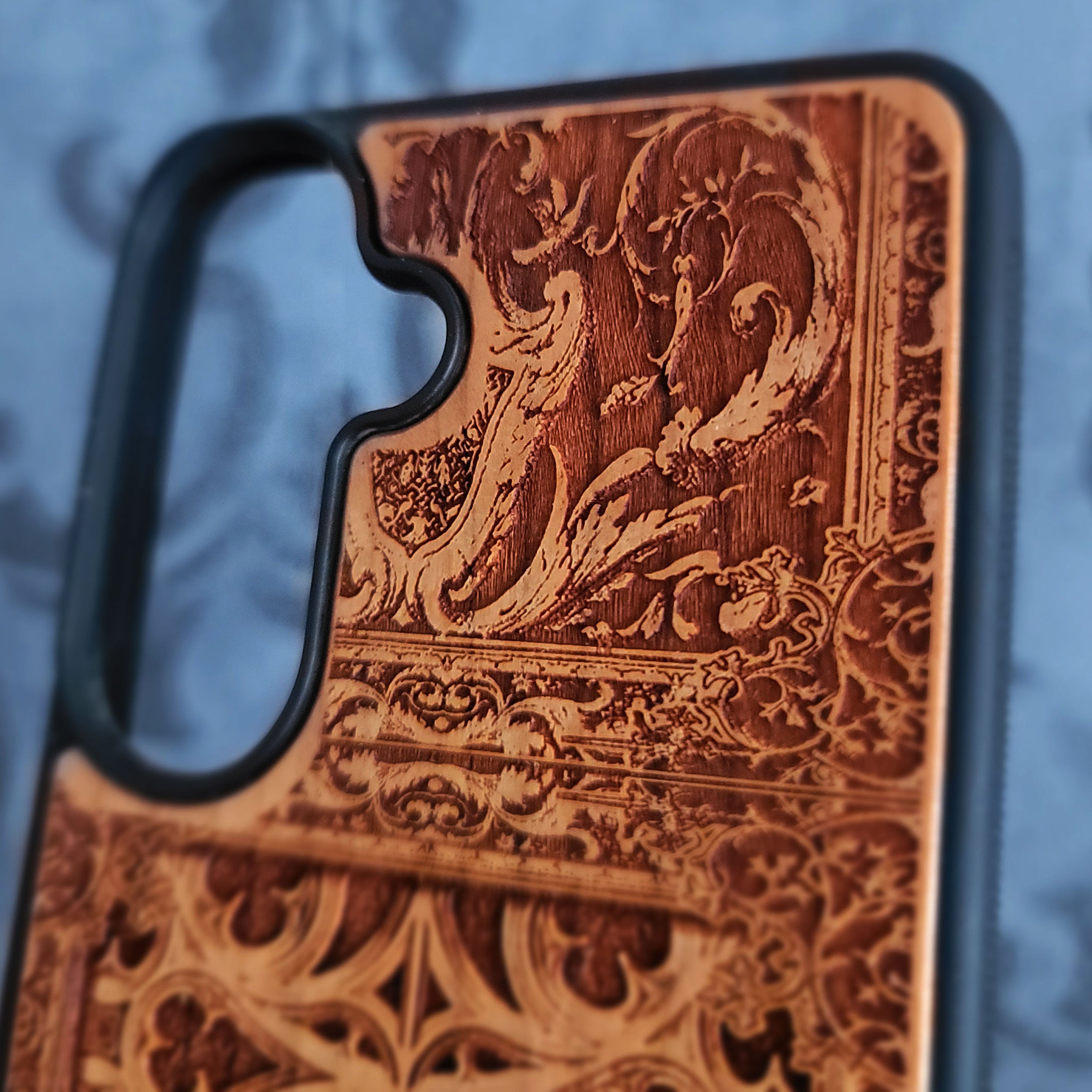 LOTR Wood Phone Case - Gothic Pattern