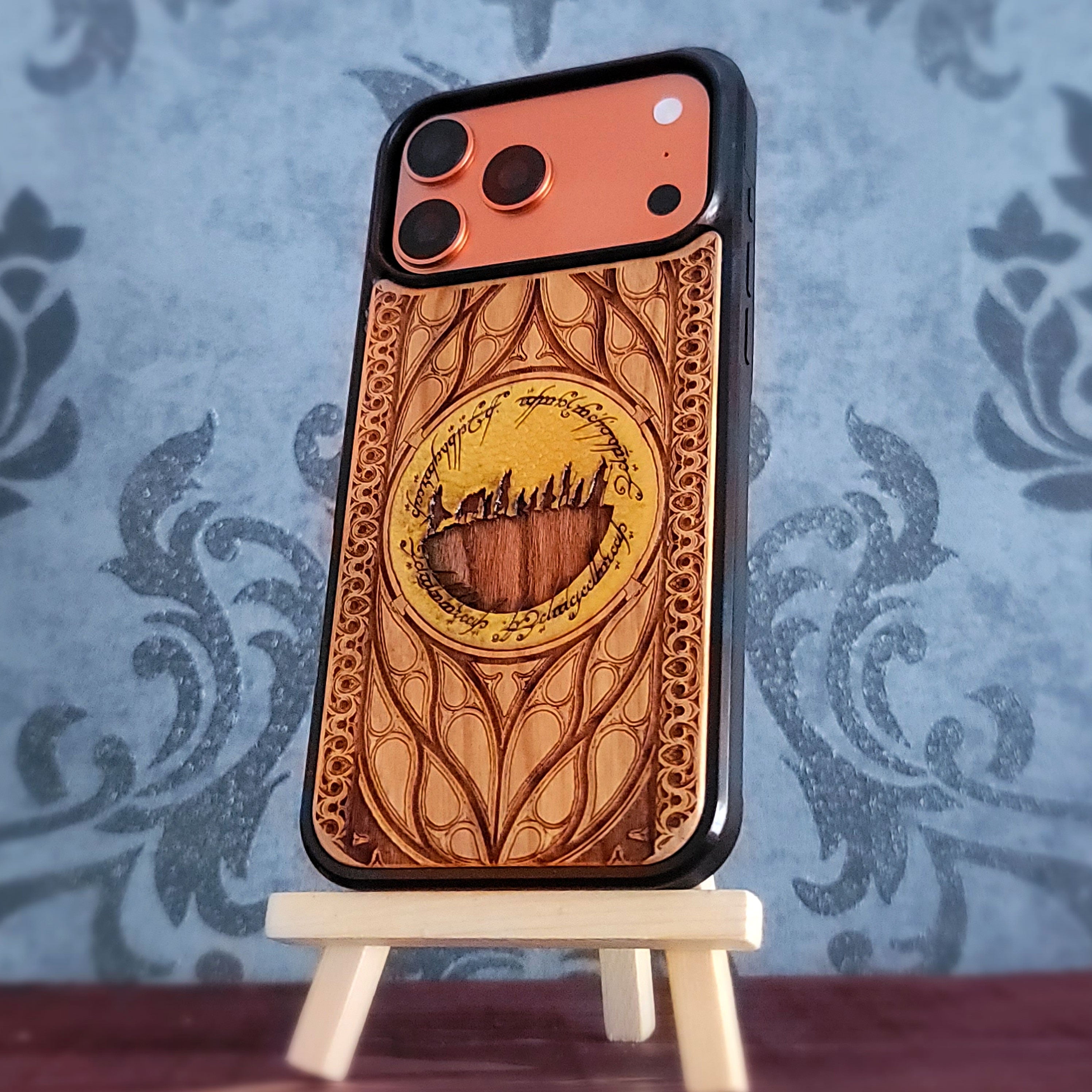 Funda de madera para teléfono - Diseño de símbolo personalizado V pintado a mano