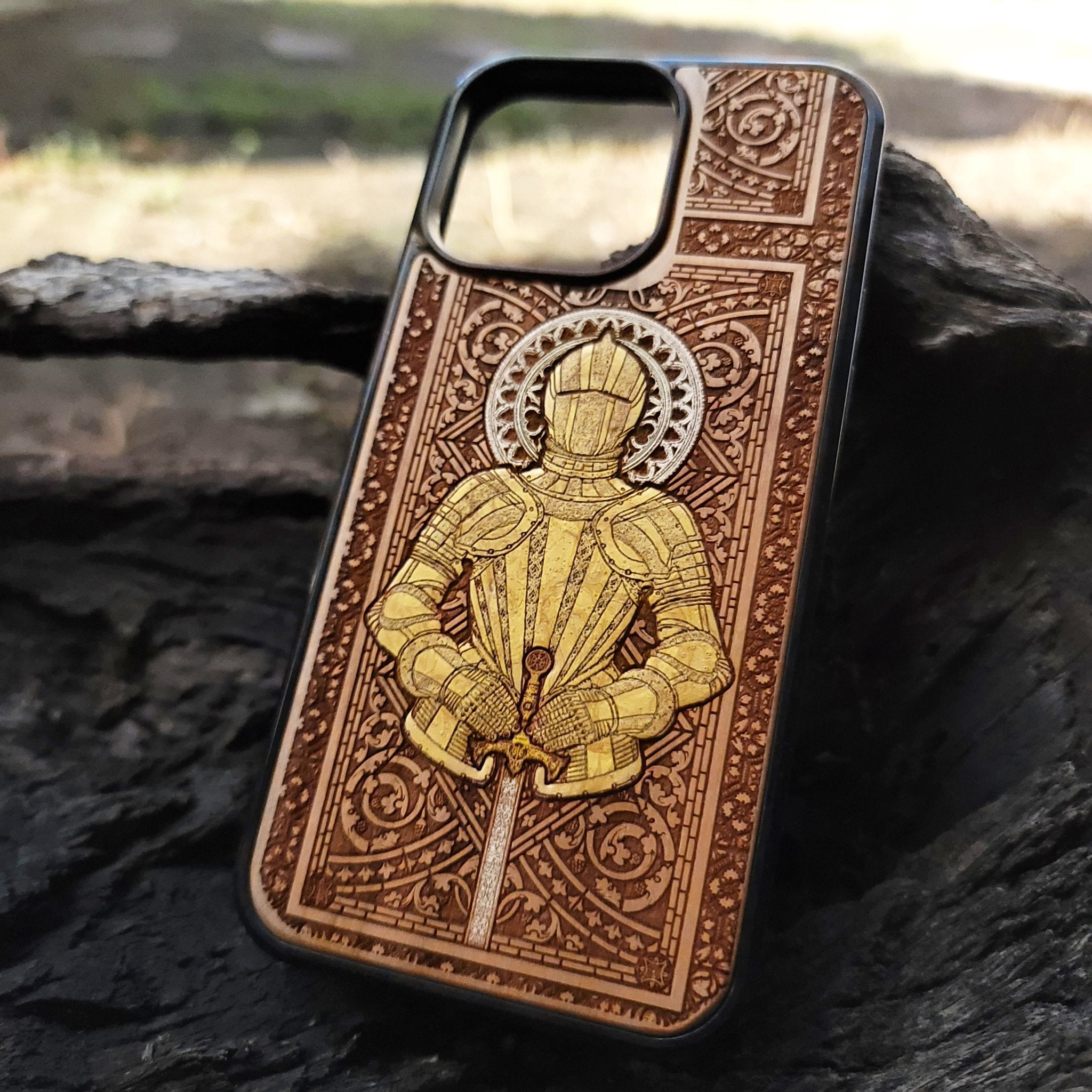 Medieval knight engraved on a wooden phone case, compatible with iPhone  and Samsung Galaxy S.