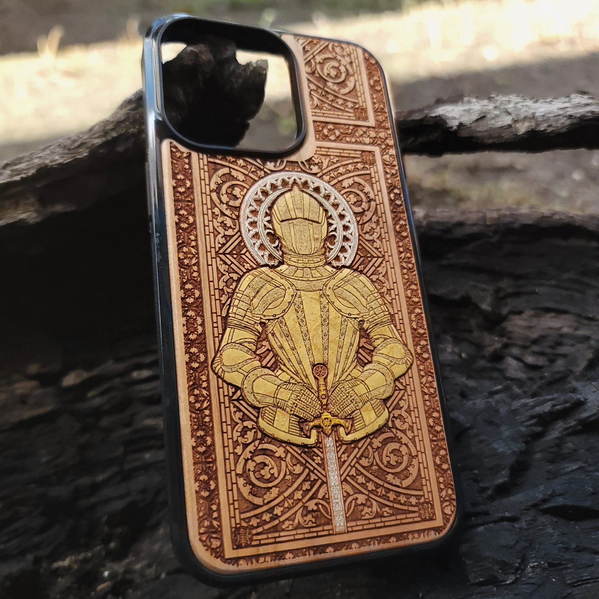 Medieval knight engraved on a wooden phone case, compatible with iPhone  and Samsung Galaxy S.