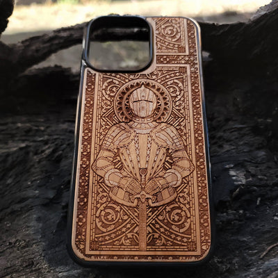 Wooden phone case with detailed engraving of medieval knight armor, perfect for iPhone , iPhone 15, Galaxy S, and other models. Ideal for fans of gothic, medieval, and knight-themed designs.