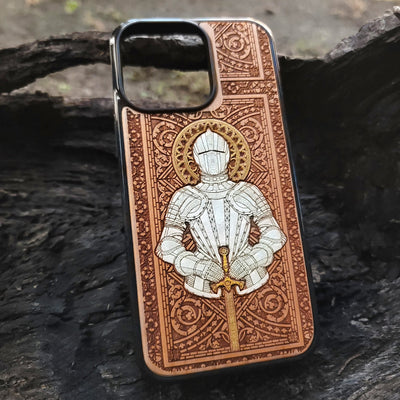 Medieval armor wooden phone case, hand-painted in a stained-glass style on cherrywood. Compatible with iPhone -11 Pro Max, Galaxy S-S20. Gothic and medieval art-inspired phone case.