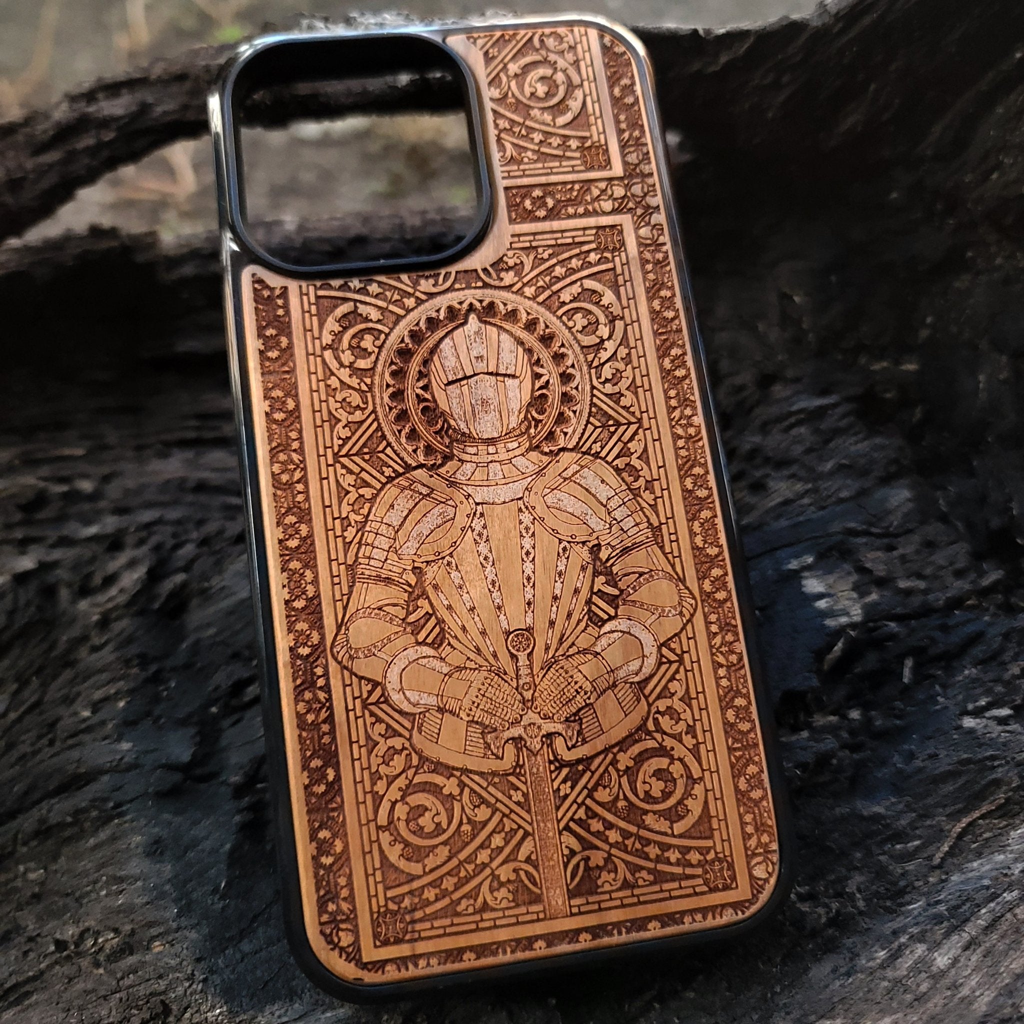 Wooden phone case with detailed engraving of medieval knight armor, perfect for iPhone , iPhone 15, Galaxy S, and other models. Ideal for fans of gothic, medieval, and knight-themed designs.