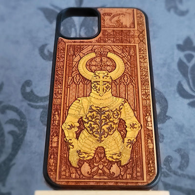 Mittelalterlicher Ritter "Honor" - Handyhülle aus Holz - Silber lackiert