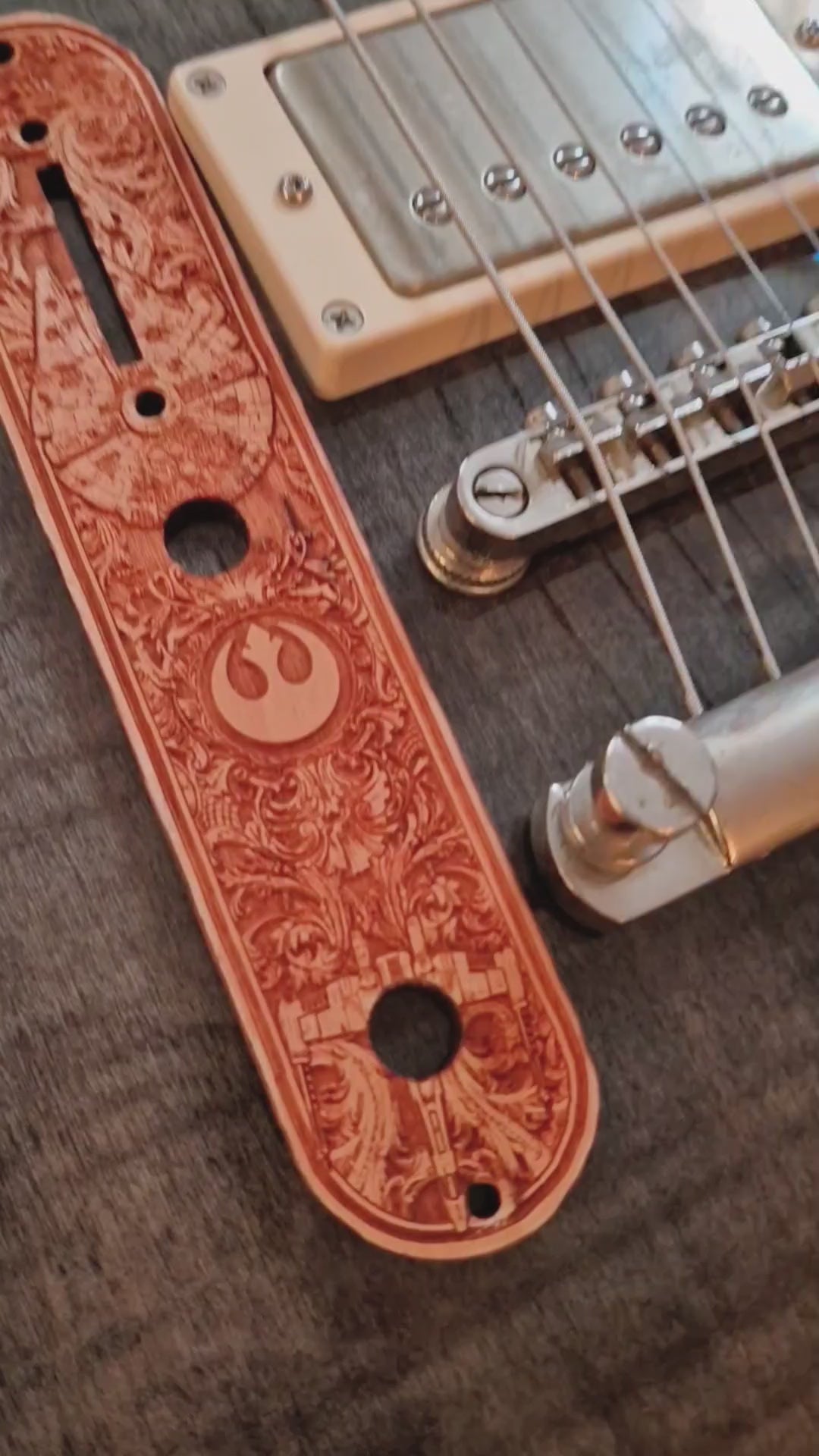 Cubierta de trémolo Tie Fighter Star Wars para guitarra eléctrica Stratocaster