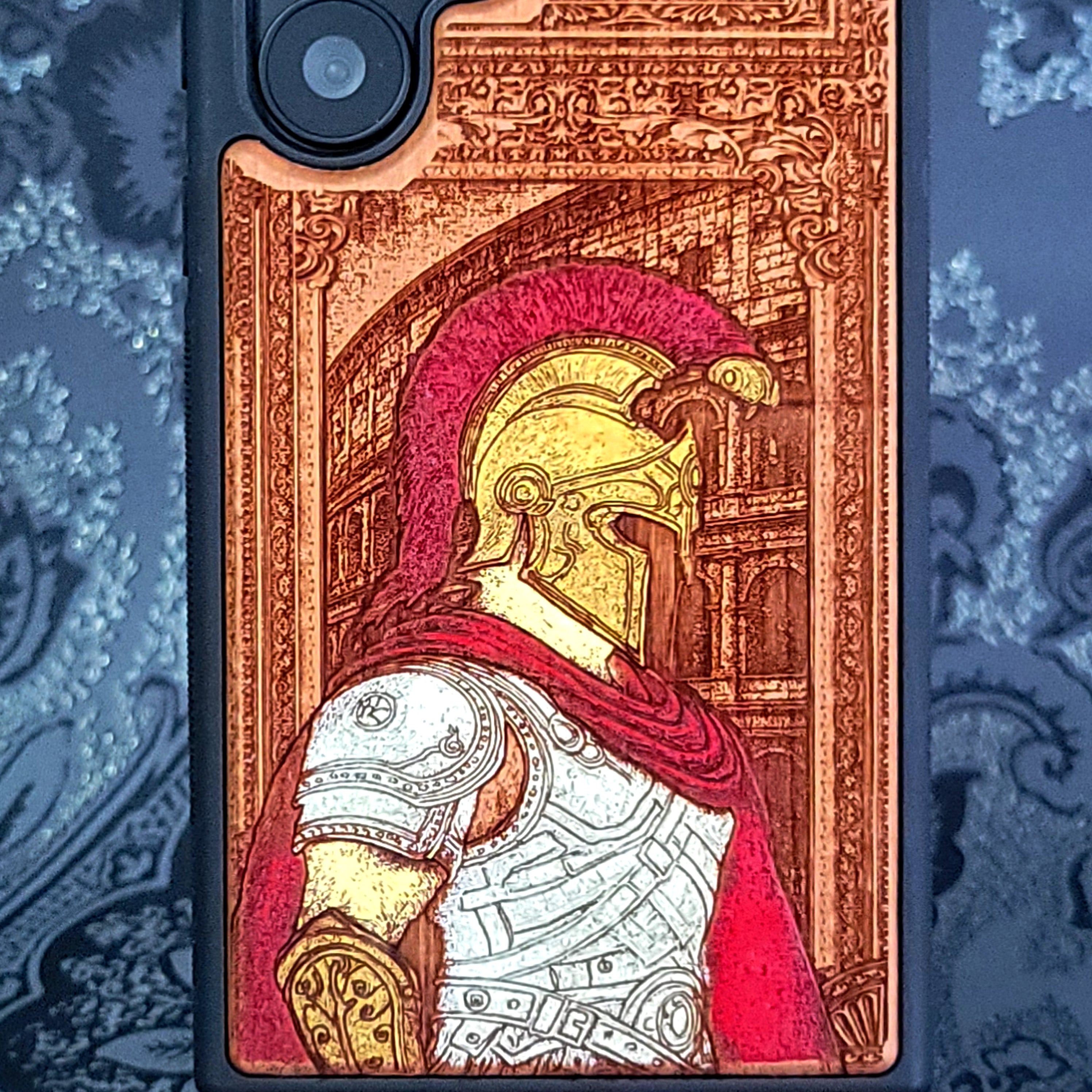Centurion Soldier - Handyhülle aus Holz - Bemalt 