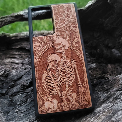 Skeleton love gothic phone case iPhone  wood engraved