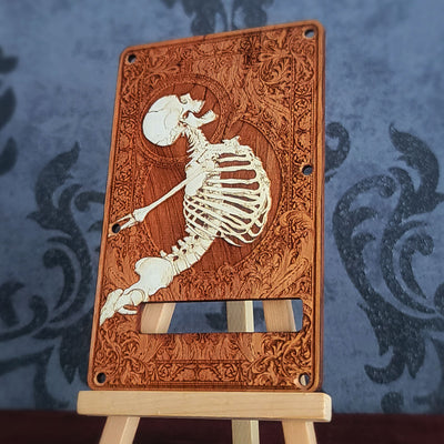 Stumble Painted Tremolo Cover für Stratocaster E-Gitarre