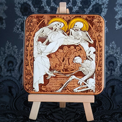 Hand-painted Human Souls dark art wireless charger for iPhone & Galaxy – unique Gothic skull design