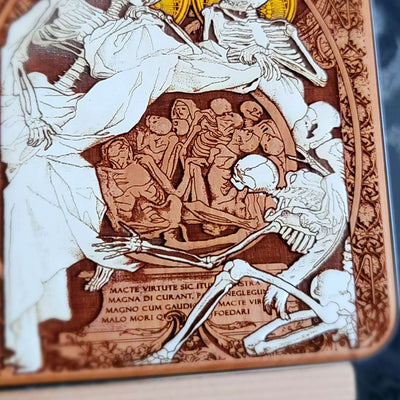 Hand-painted Human Souls dark art wireless charger for iPhone & Galaxy – unique Gothic skull design