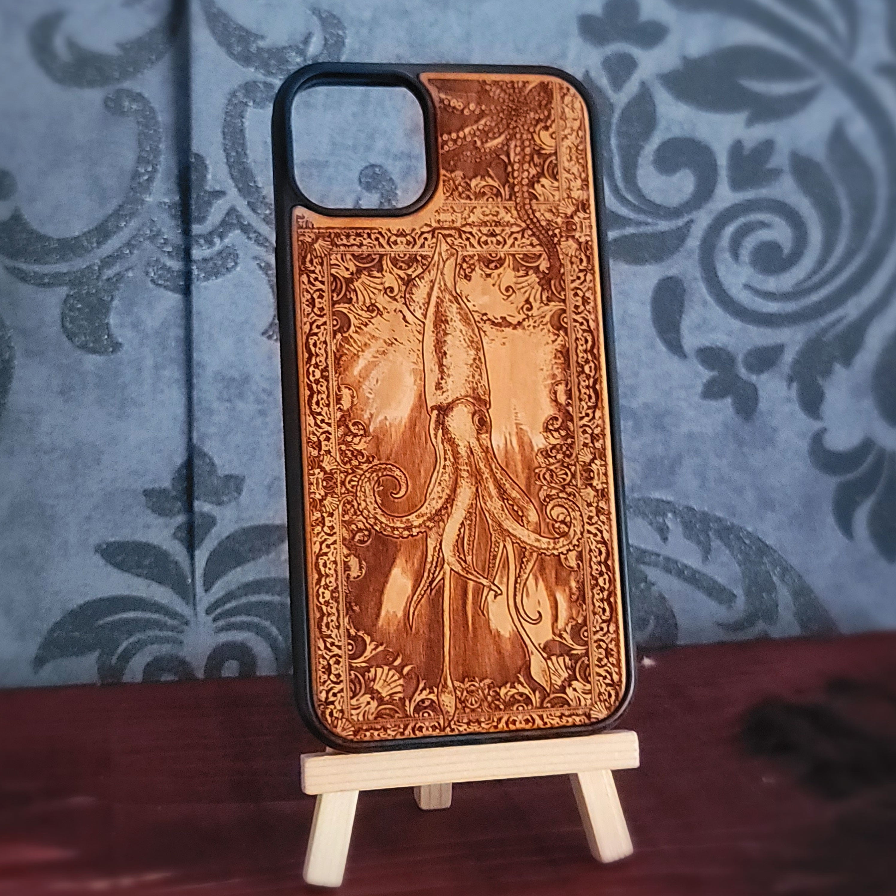 Squid wood phone case laser engraved