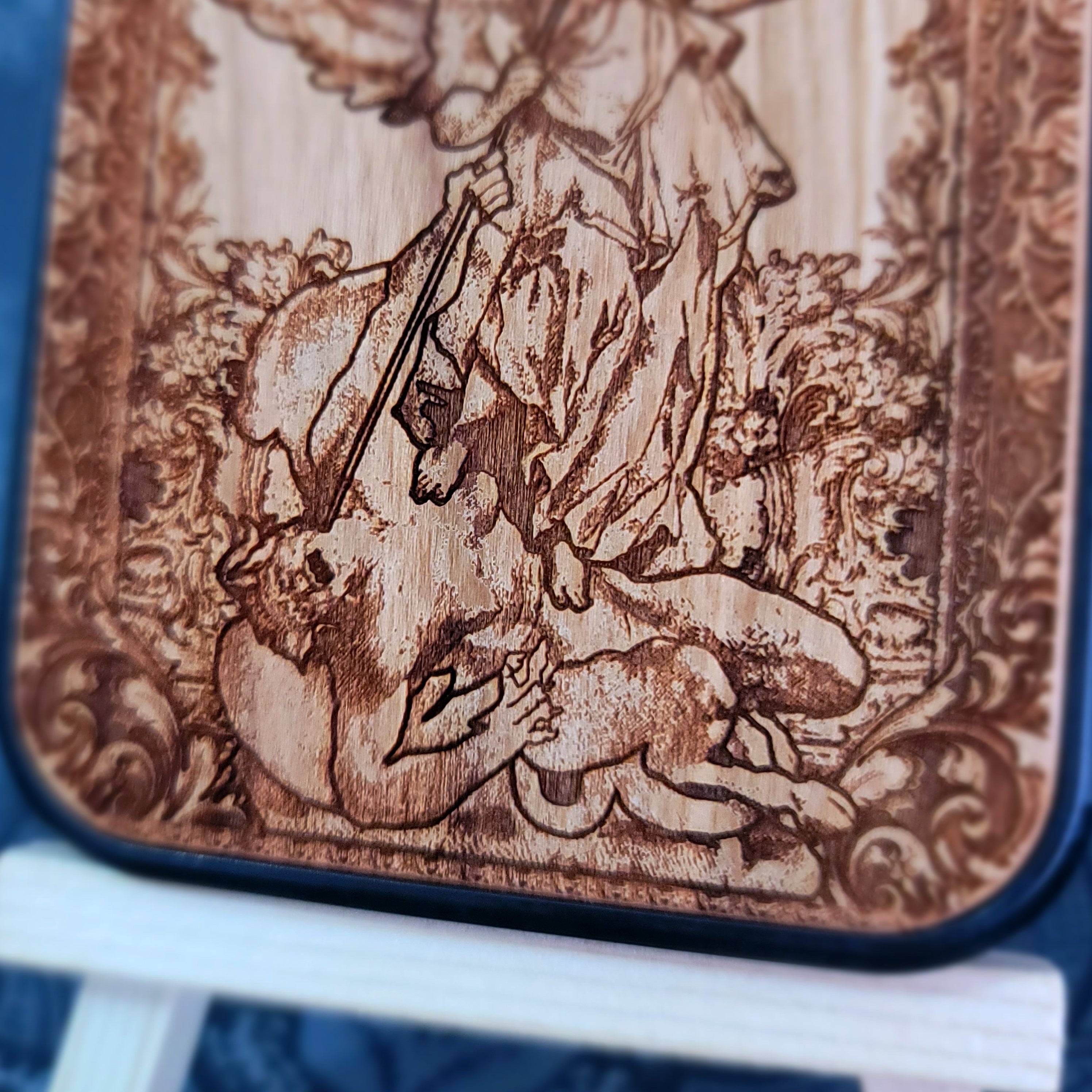 iPhone &amp; Samsung Galaxy Holz-Handyhülle - Kunstwerk "Heiliger Erzengel Michael"