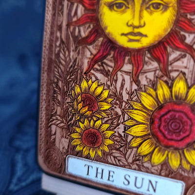 Die Sonne Tarot Karte Holz Handytasche bemalt
