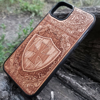 Templar Cross wood phone case – laser engraved & painted for iPhone , Galaxy S – medieval knight design