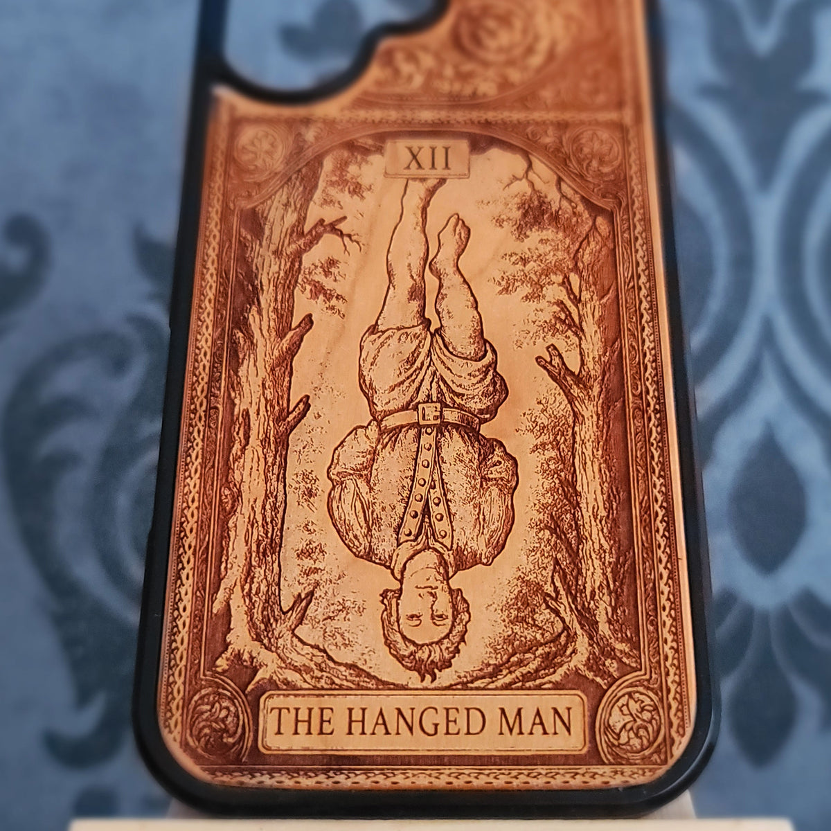 The Hanged Man Tarot Card Wood Phone Case