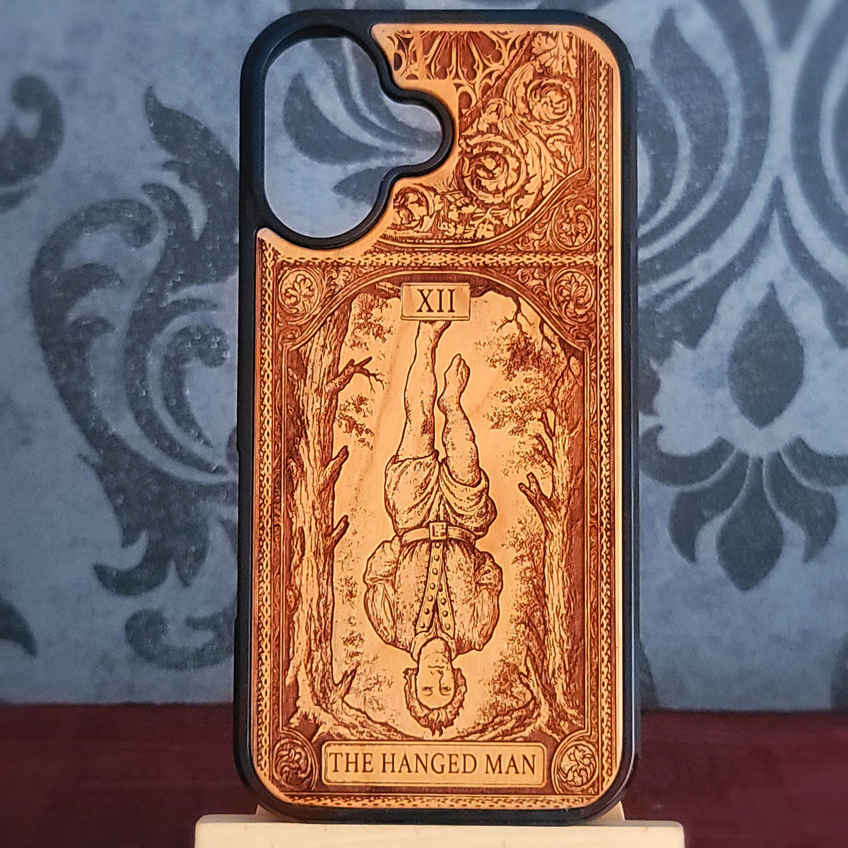 The Hanged Man Tarot Card Wood Phone Case