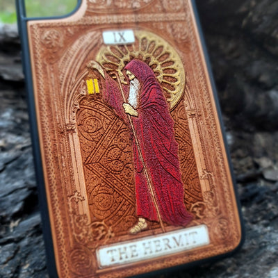 The Hermit tarot wood phone case – engraved & hand-painted for iPhone , Galaxy S – spiritual design for seekers of truth