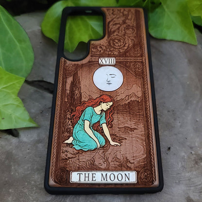 The Moon II Tarot Card Wood Phone Case Painted – gothic art, engraved wood, dark fantasy, skeleton design, artisan crafted