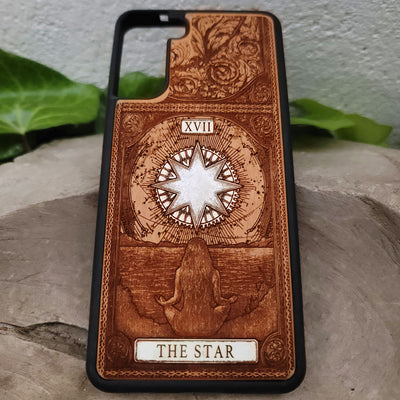 The Star Tarot Card Wood Phone Case Painted – gothic art, engraved wood, dark fantasy, skeleton design, artisan crafted