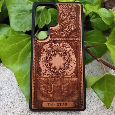 Handcrafted wooden phone case featuring The Star tarot card design — double laser-engraved for deep detail and mystical symbolism, compatible with iPhone and Galaxy models, perfect witchy celestial gift for tarot lovers and spiritual seekers.
